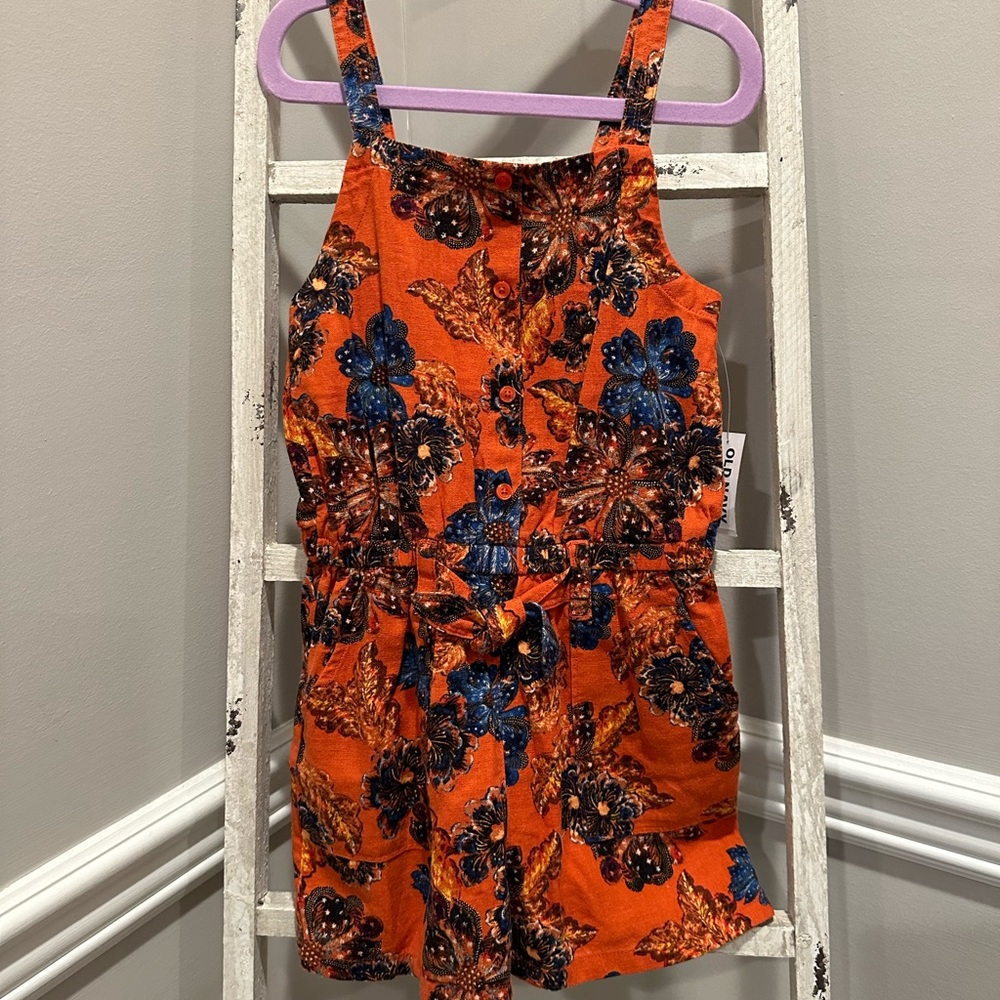 Kid romper BNWT- Size 6-7